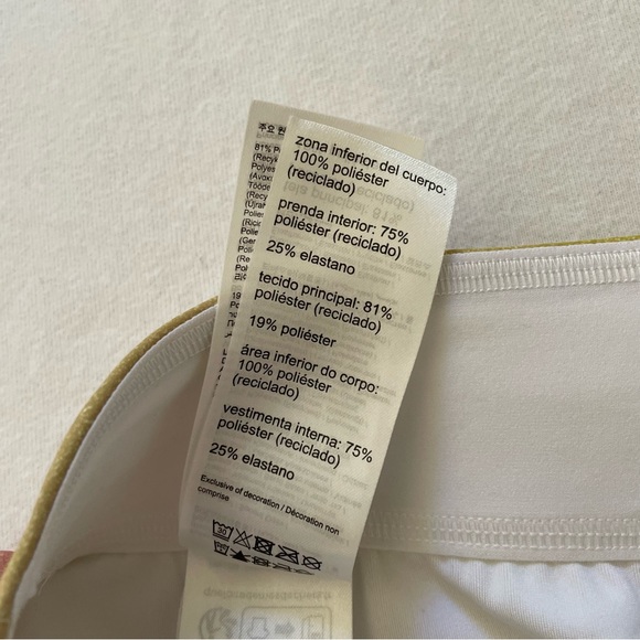 NWOT On Running Tennis Tank & Pleated Skort Set White Indigo Large - Picture 16 of 16